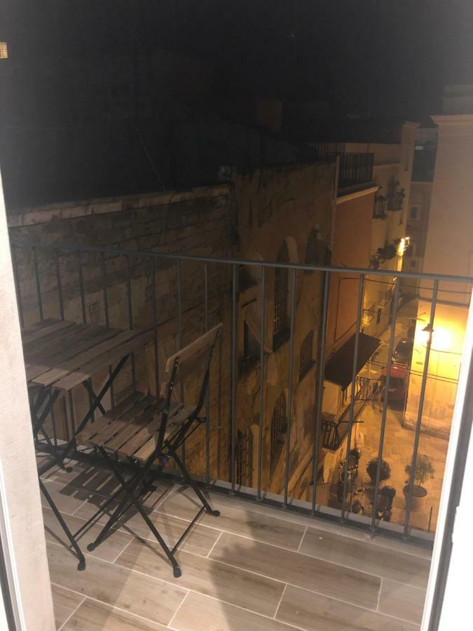 Macario Apartment In The Old Town Bari Exterior foto